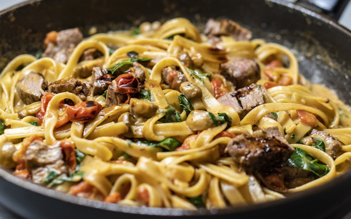 Padella di pasta fresca appena saltata